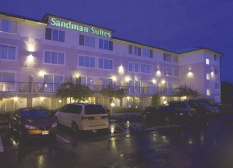 Sandman Inn Камлупс Екстериор снимка